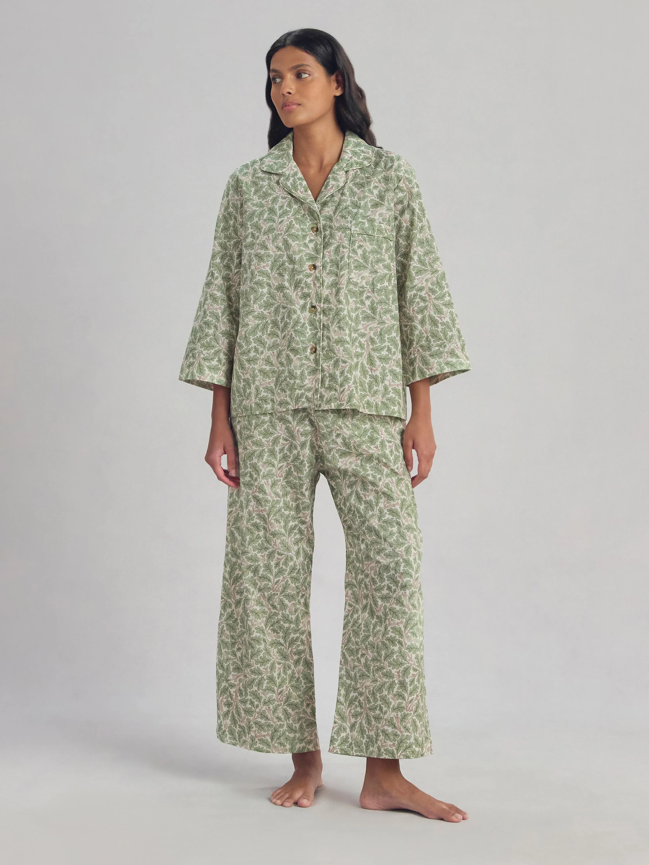Leafy Arbour Oak Cotton Cropped Pants Set - Image 4