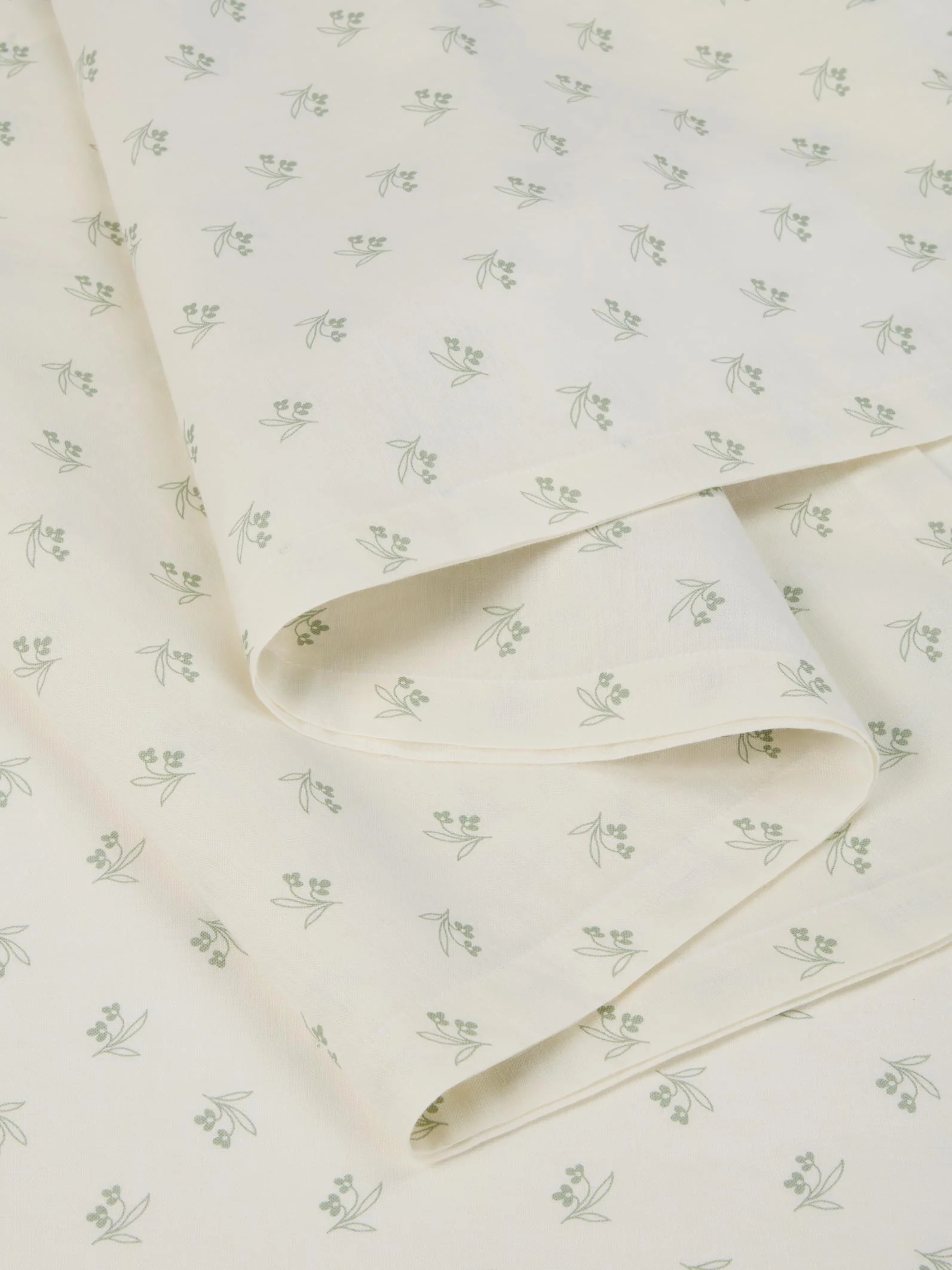 Mellow Green Martha Floral Linen Blend Table Runner - Image 3