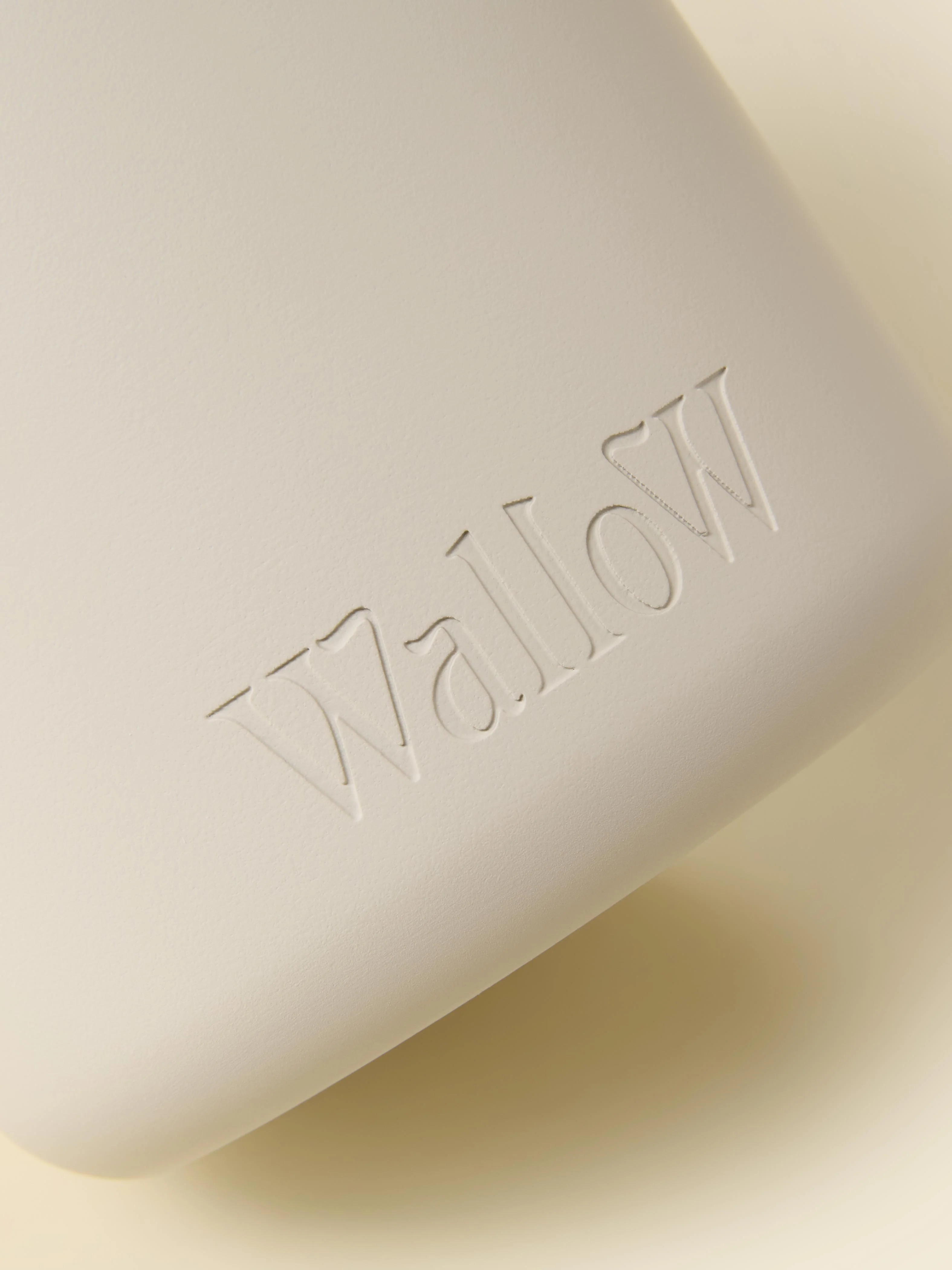 Wallow Untamed Moss Candle - Image 2