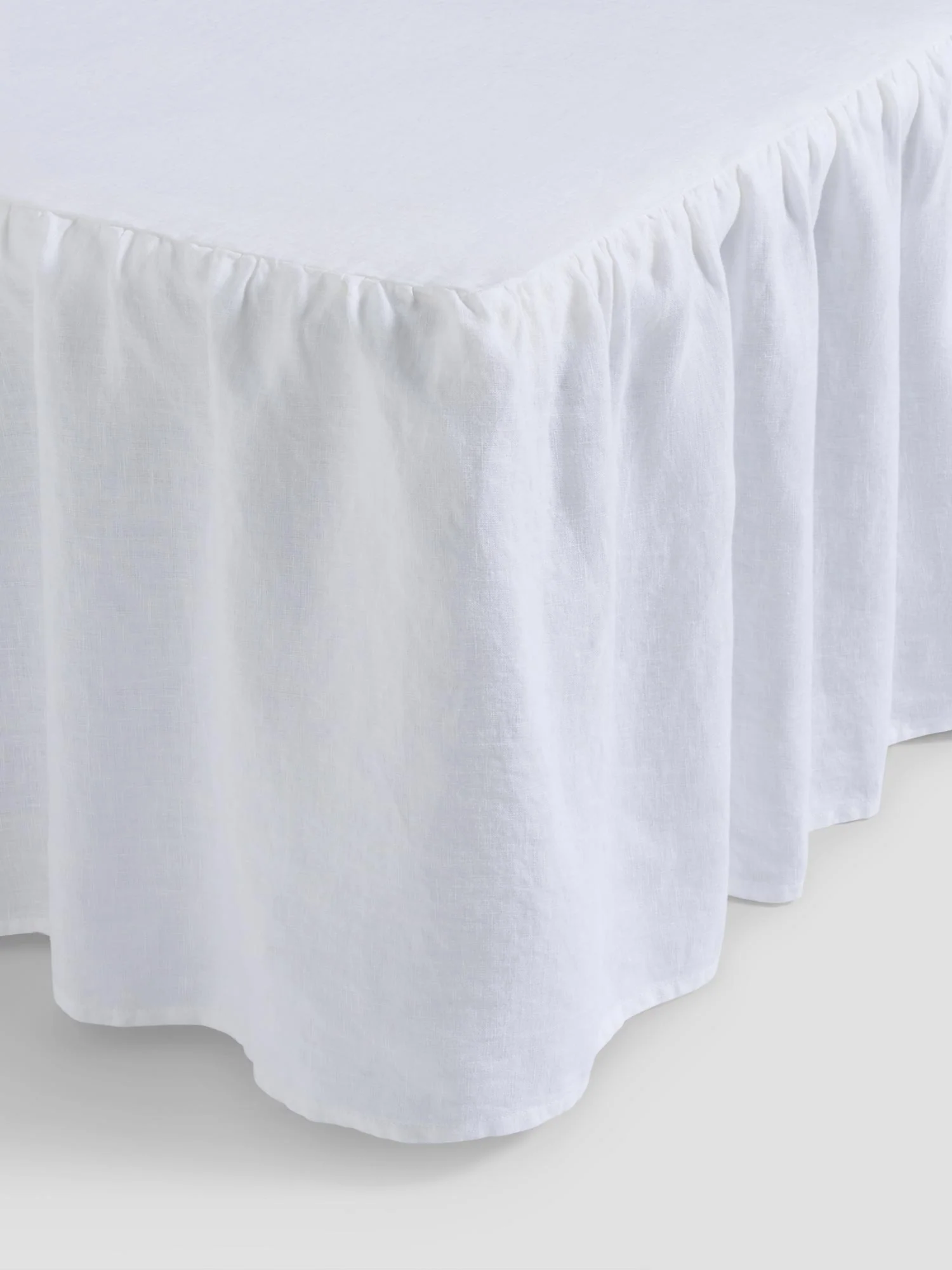 White Linen Blend Bed Skirt - Image 3